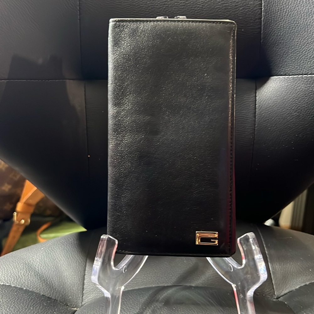 Authentic Gucci long black wallet very soft leather!!!🔥 - Picture 2 of 12